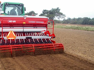 Combi-Seeder-VB-roller.jpg