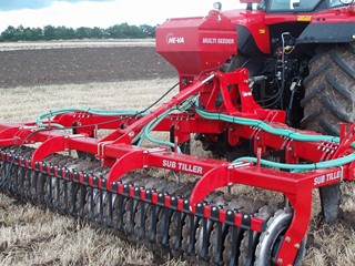 Multi-Seeder-on-subsoiler.jpg