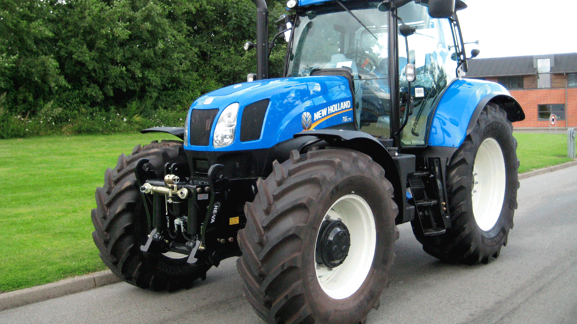 Front-Lift 36.01 (100-200 HP)