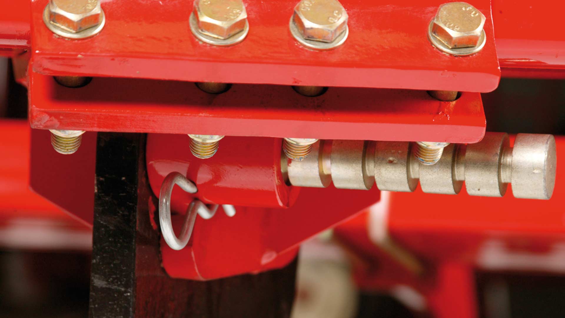 Ved muldjord uden sten og ved grubning af et mindre antal hektar anbefales Quick-Push stensikring. En bolt med 8 riller klippes automatisk over, hvis spidsen rammer en sten. Splitten fjernes manuelt, bolten skubbes på plads og man er hurtigt på vej igen.