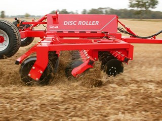 Disc-Roller Classic_working the surface.jpg
