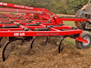 HE-VA-Master-Tiller-tines-in-soil.jpg